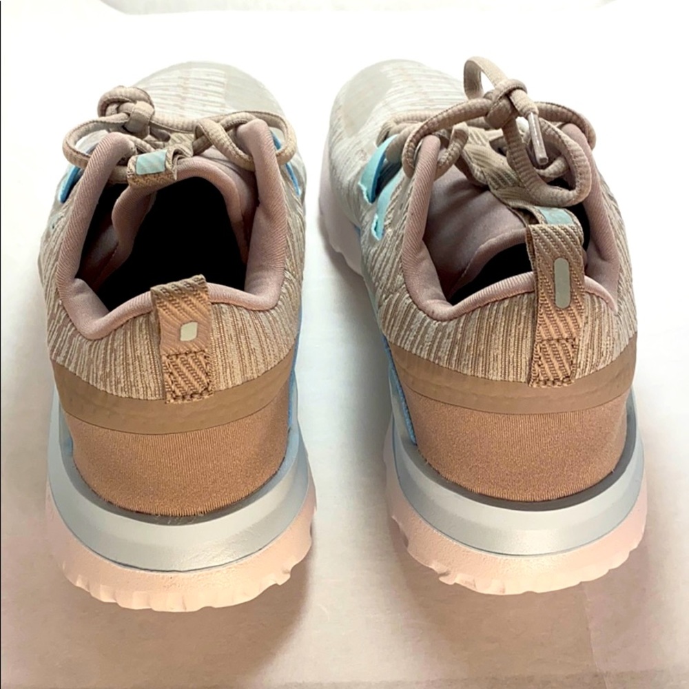 NEW Nike Arena tennis shoe - Picture 2 of 5